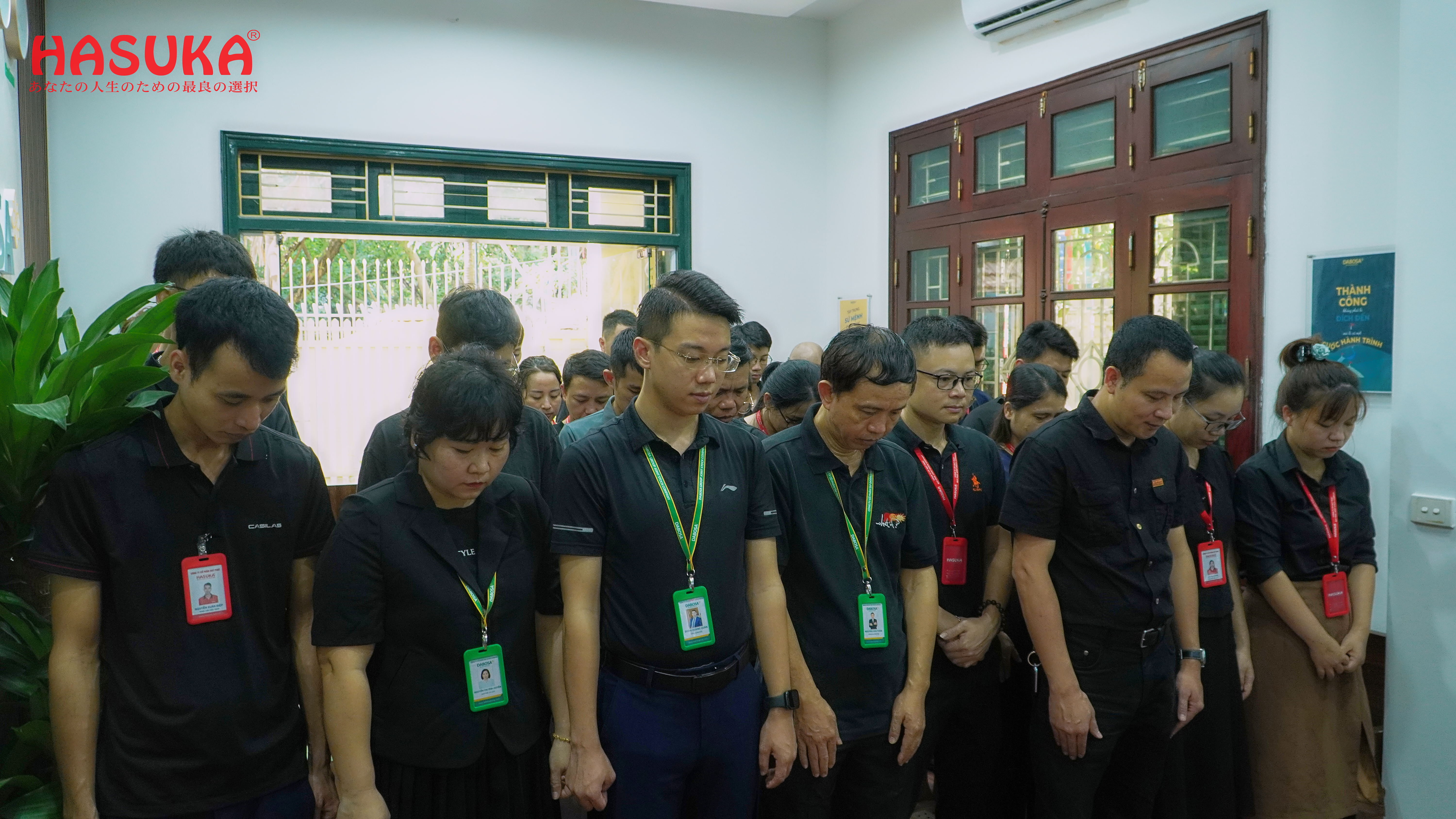 TẬP THỂ CÁN BỘ CNV CÔNG TY CP QUÝ PHÁT  THÀNH KÍNH TƯỞNG NHỚ CỐ TỔNG BÍ THƯ NGUYỄN PHÚ TRỌNG